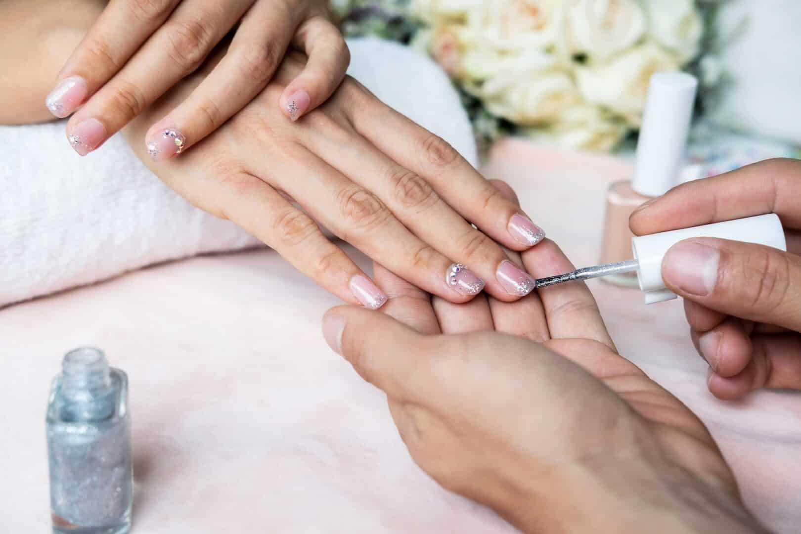 renforcer les ongles fragiles
